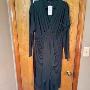 Green Ruched V-Neck Sheath Dress